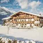 Appartementhaus Sonnenschein * Майргофен